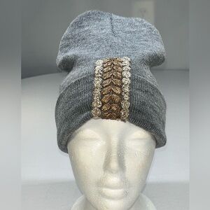 IWEARTHEHEADDRESS Gray Knit Beanie Hat Metallic Gold Silver Leaf Made In Canada